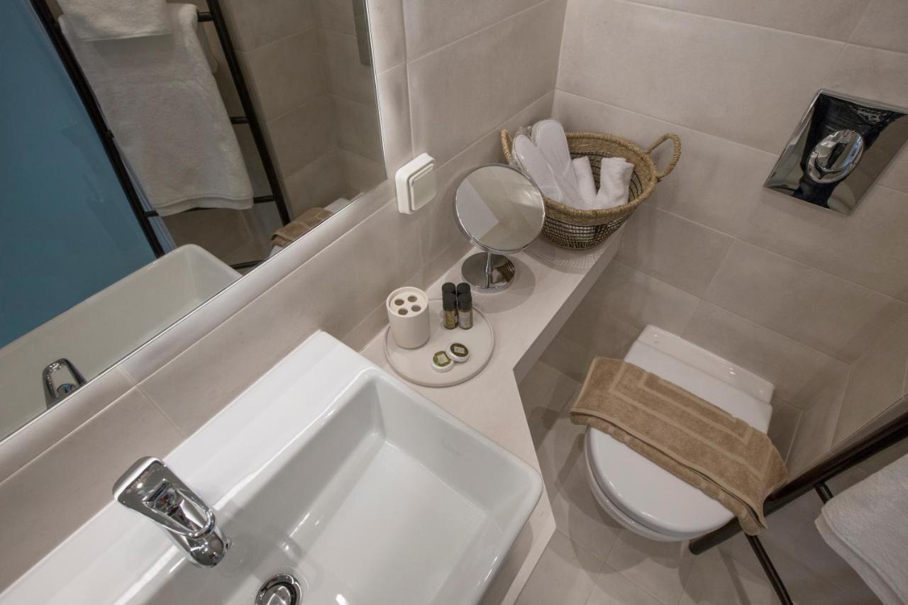 Ermou Stylish Suites By Ghh Athena Bagian luar foto